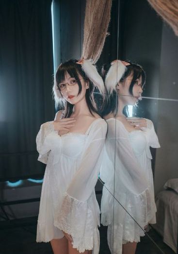 成人版女加勒比海盗H版在线视频_手机在线看片