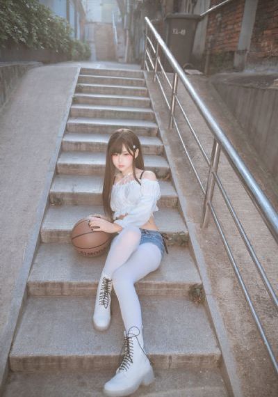 男生会给女生种草莓吗_BD英语高清免费观看