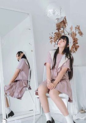 扒开腿让男人桶爽久久_1080P高清完整版