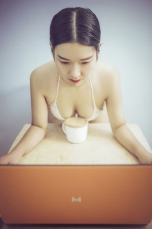 男男放荡受NP纯肉尿在里面_超清高清电影在线