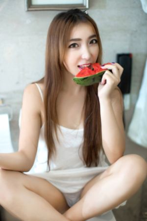 女生脱了衣服给男生摸_1080P全集免费播放