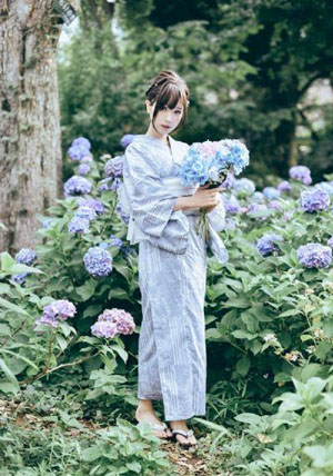 免费观看男人添女人下面的视频_720日韩电影在线