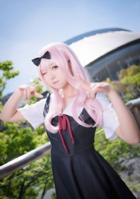 美女如蝎三五只_720免费播放
