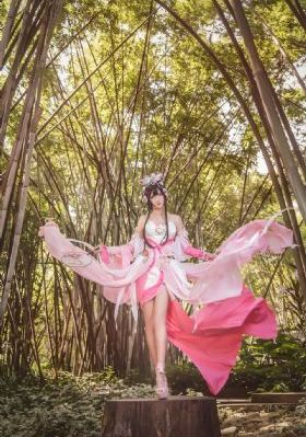 沦为玩具的公交女_1080P手机在线观看